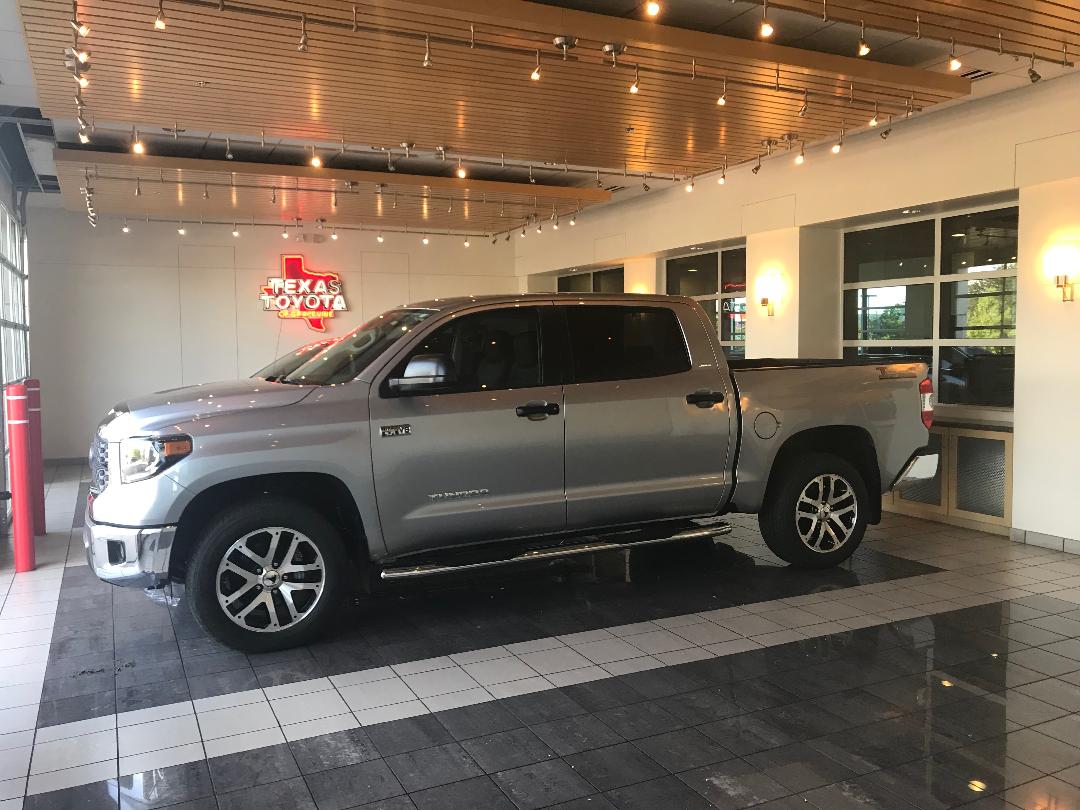 2018 Toyota Tundra Sr5 Crewmax Ffv Msrp 47972 Ing 41901 Monthly Payment 300 Including Tax Cash Due At Signing 0
